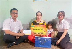 TUY PHONG: LAN TỎA YÊU THƯƠNG – HƠN 76 TRIỆU ĐỒNG HỖ TRỢ ĐOÀN VIÊN MẮC BỆNH HIỂM NGHÈO